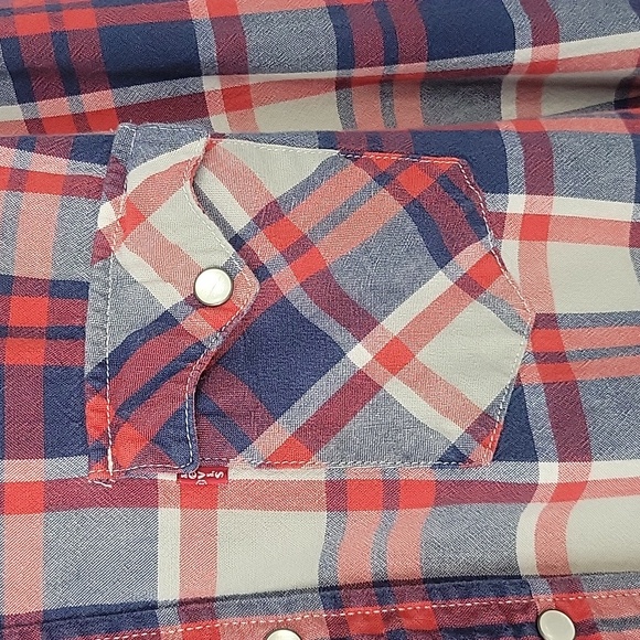Levi's Red and Blue Plaid Casual Button Down Shirt Medium - Picture 3 of 11